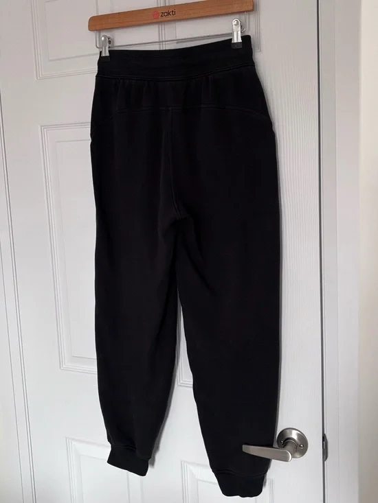 Lululemon Scuba Relaxed High Rise Jogger in Black ~ 26.5” - Picture 5 of 10